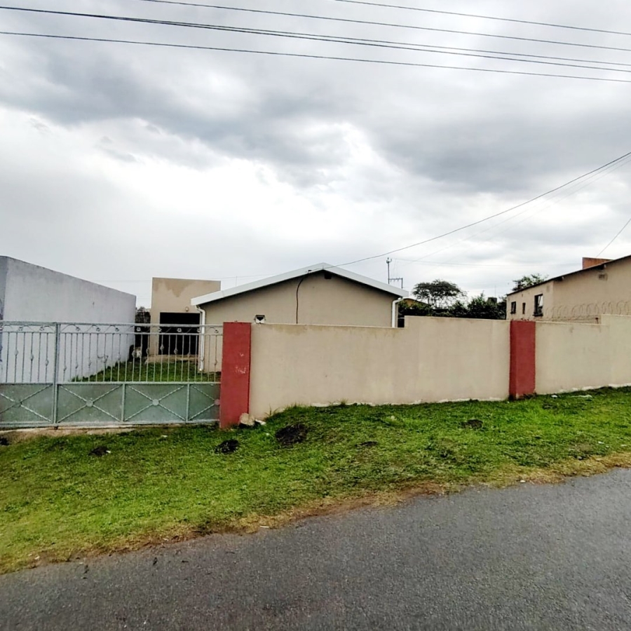 4 Bedroom Property for Sale in Mdantsane Nu 9 Eastern Cape
